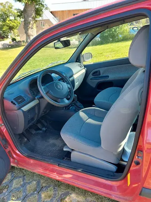Gebraucht Renault Clio II Campus 58 PS (42 kW) 2006 Rot Limousine