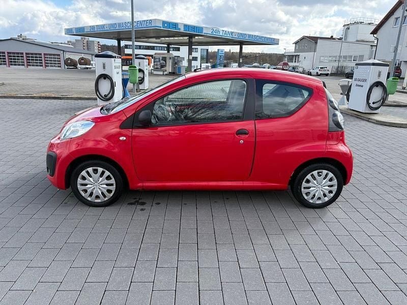Gebraucht Citroën C1 Advance 68 PS (50 kW) 2013 Rot Kleinwagen