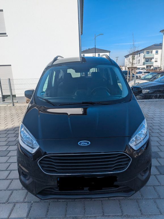 Schwarz Gebraucht 2019 Ford Tourneo Courier Titanium Van / Kleinbus | 14.990 € (Fairer Preis) - Bild 1/4