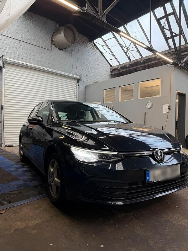 Gebraucht VW Golf 130 PS (95 kW) 2022 Blau Limousine