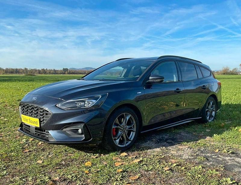 Gebraucht Ford Focus ST-Line X 155 PS (114 kW) 2020 Blau Limousine