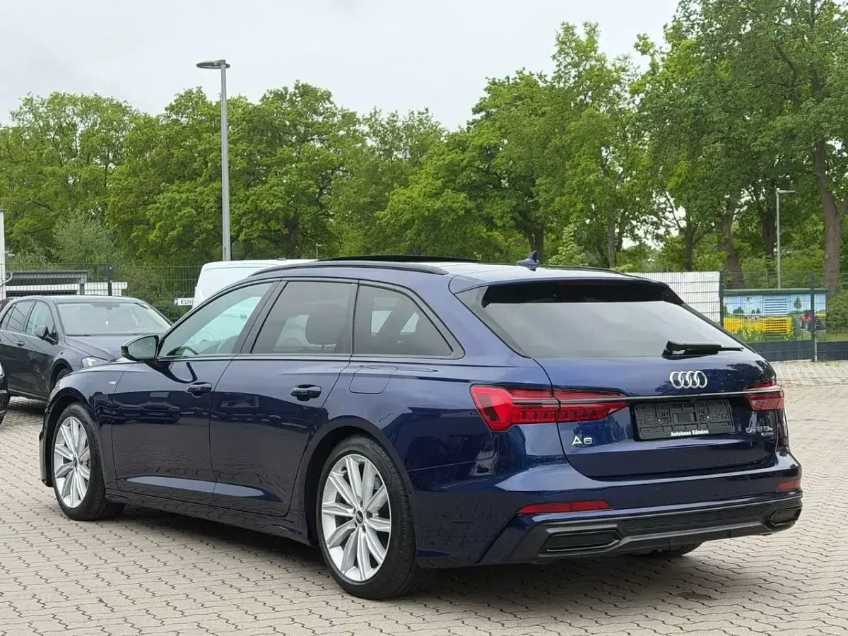 Używany Audi A6 S-Line 367 KM (269 kW) 2020 Niebieski Kombi