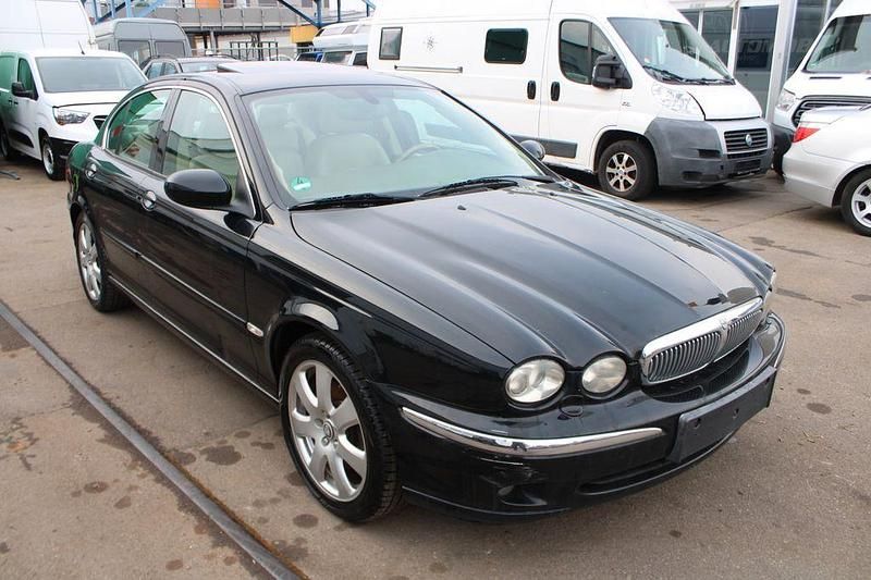 Gebraucht Jaguar X-type Executive 131 PS (96 kW) 2004 Schwarz Limousine