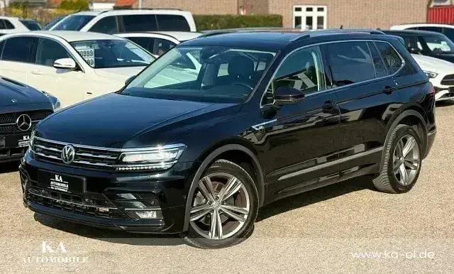 Gebraucht VW Tiguan Allspace R-line 239 PS (175 kW) 2019 Schwarz SUV
