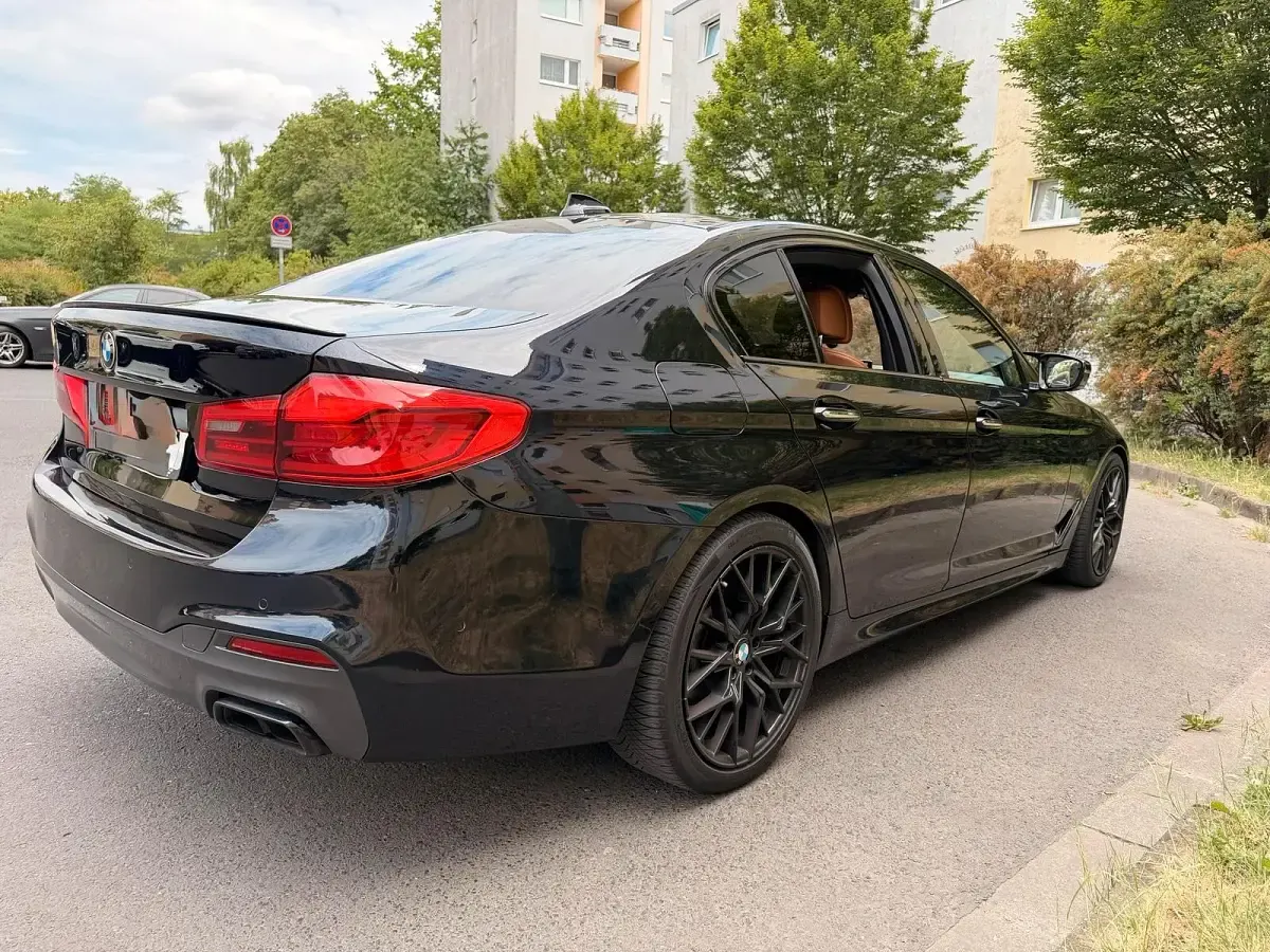 Gebraucht BMW M550 462 PS (339 kW) 2018 Schwarz Limousine