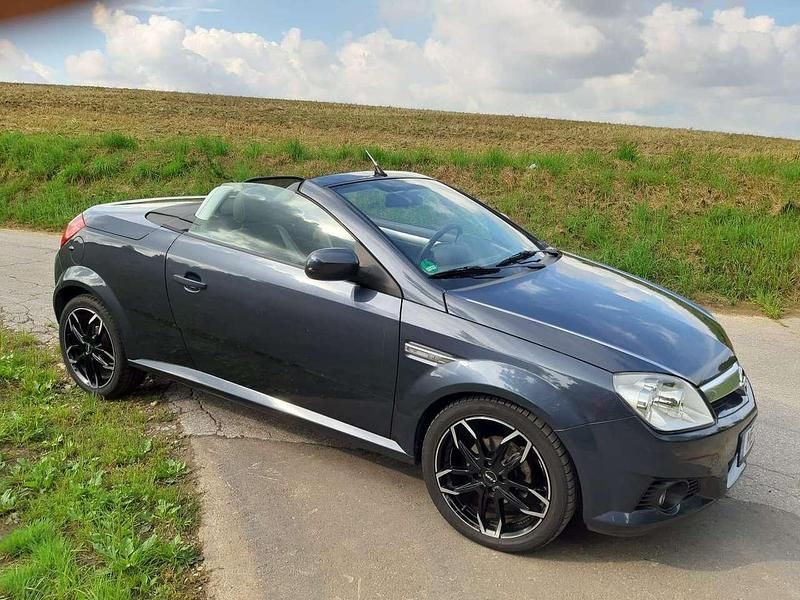 Gebraucht 2009 Opel Tigra Edition Cabrio | 2.300 € (Fairer Preis) - Bild 1/4