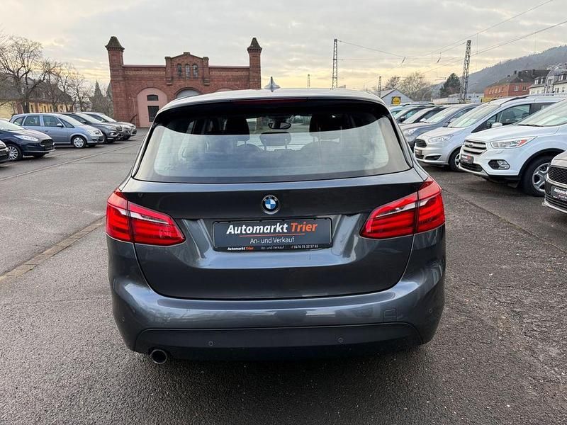 Gebraucht BMW 218 Advantage 136 PS (100 kW) 2016 Grau Kombi