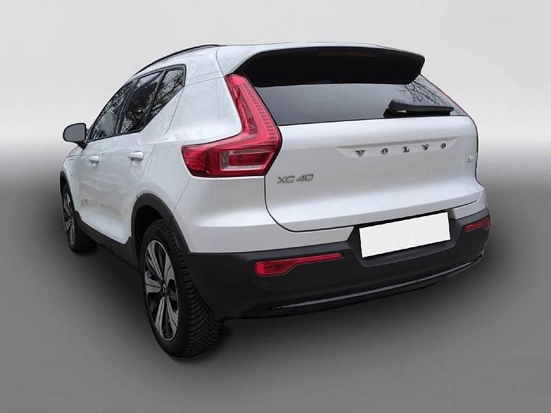 Gebraucht Volvo XC40 Plus 261 PS (191 kW) 2022 Weiß SUV