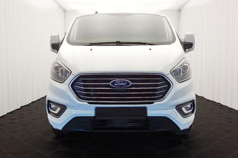 Gebraucht Ford Tourneo 131 PS (96 kW) 2020 Weiß Kombi