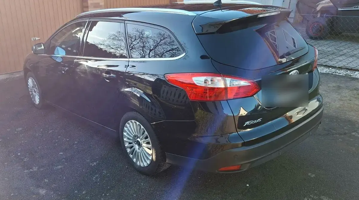 Używany Ford Focus Titanium 125 KM (91 kW) 2013 Czarny Kombi