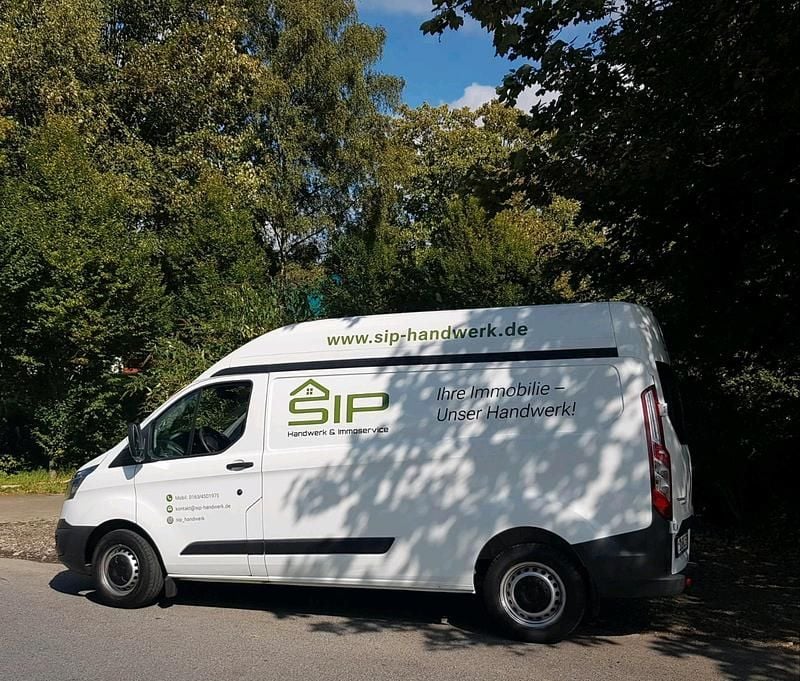 Second-hand Ford Transit Custom 100 CP (73 kW) 2014 Alb Monovolum