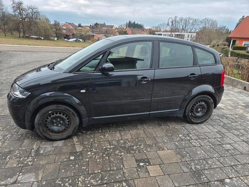 Gebraucht Audi A2 75 PS (55 kW) 2005 Schwarz Kleinwagen