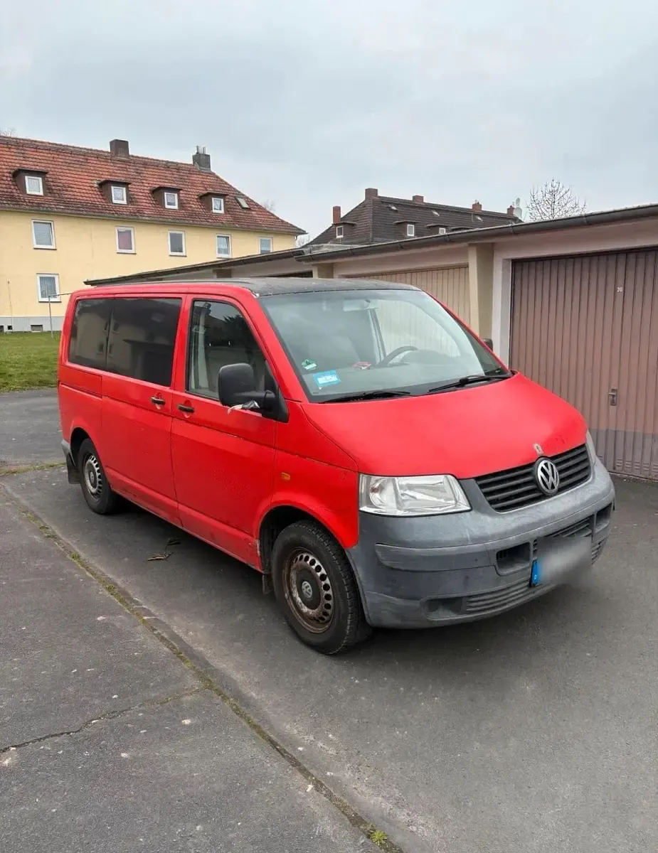 Gebraucht VW T5 105 PS (77 kW) 2005 Rot Van
