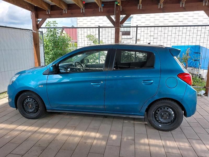 Blau Gebraucht 2018 Mitsubishi Space Star Edition Kleinwagen | 5.500 € (Superpreis) - Bild 1/4