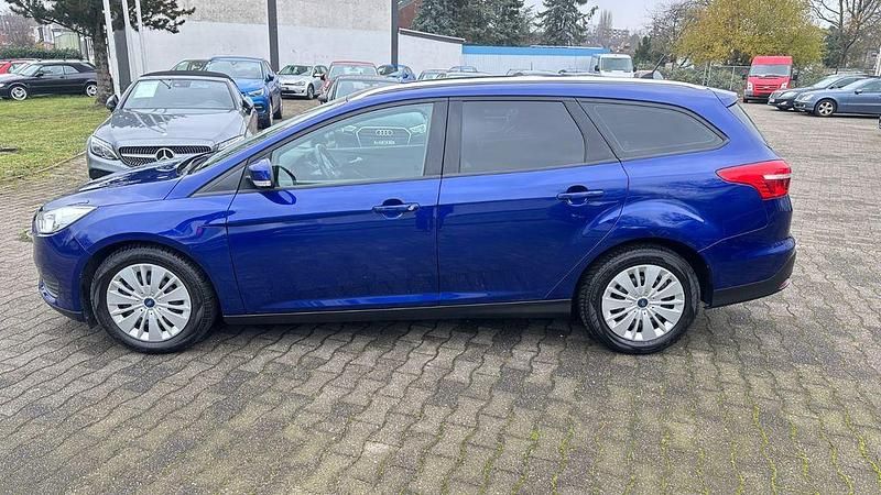 Brugt Ford Focus Trend 101 HK (74 kW) 2017 Blå Sedan