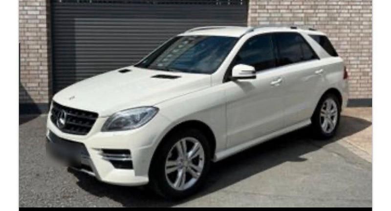 Gebraucht Mercedes ML350 258 PS (189 kW) 2012 Weiß SUV