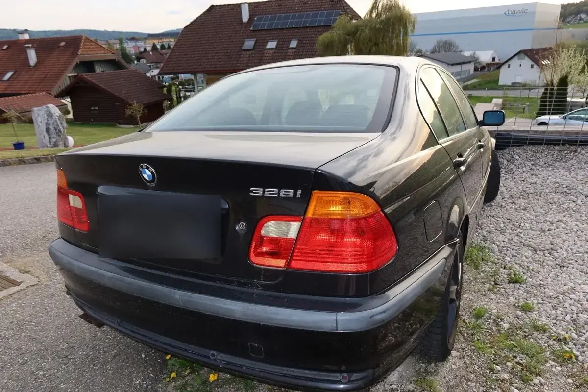 Gebraucht BMW 328 197 PS (144 kW) 1998 Schwarz Limousine