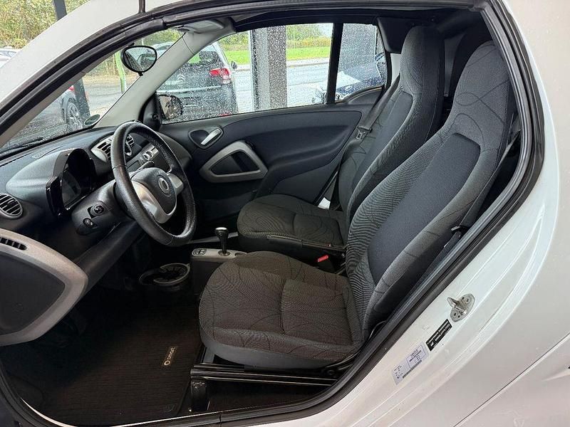 Gebraucht Smart ForTwo Cabrio 71 PS (52 kW) 2013 Weiß Cabrio