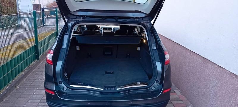 Gebraucht Ford Mondeo Trend 120 PS (88 kW) 2017 Grau Kombi