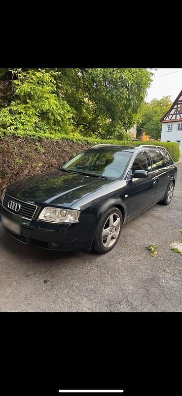Blau Gebraucht 2004 Audi A6 Kombi | 998 € (Superpreis) - Bild 1/3