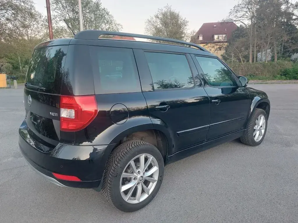 Używany Skoda Yeti 110 KM (80 kW) 2017 Czarny SUV