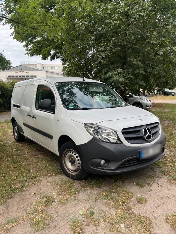 Weiß Gebraucht 2021 Mercedes Citan 109 Van / Kleinbus | 14.000 € (Fairer Preis) - Bild 1/4