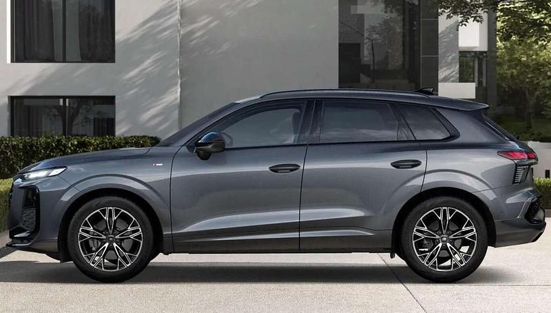 Neu Audi Q3 Ambiente 150 PS (110 kW) 2025 Daytonagrau perleffekt SUV