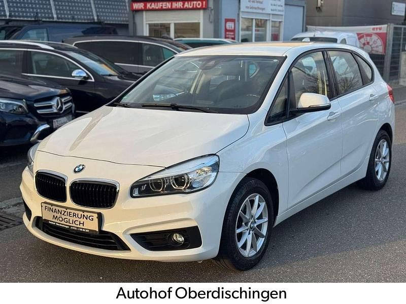Weiß Gebraucht 2016 BMW 218 Advantage Van / Kleinbus | 12.590 € (Fairer Preis) - Bild 1/4