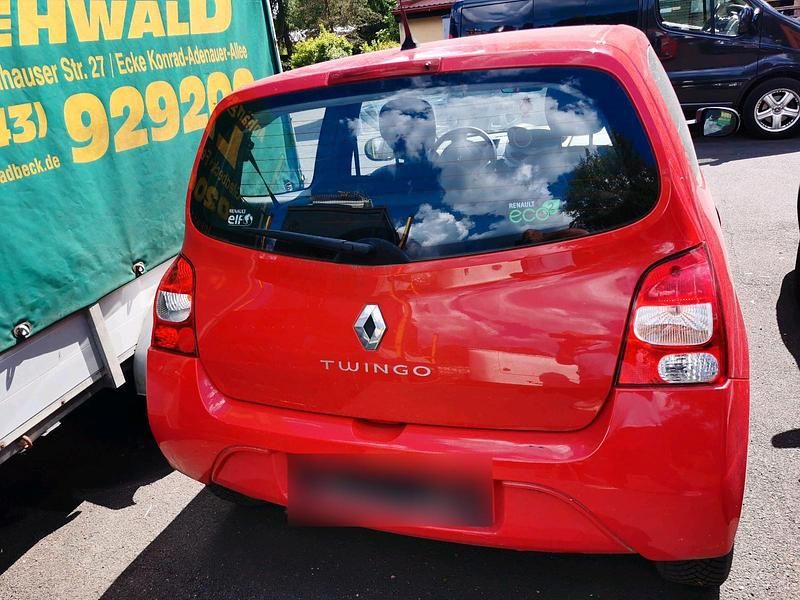 Gebraucht Renault Twingo 75 PS (55 kW) 2011 Rot Kleinwagen