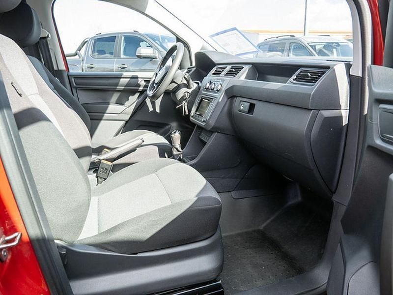 Gebraucht VW Caddy Maxi 122 PS (89 kW) 2020 Rot / kirschrot Van / Kleinbus