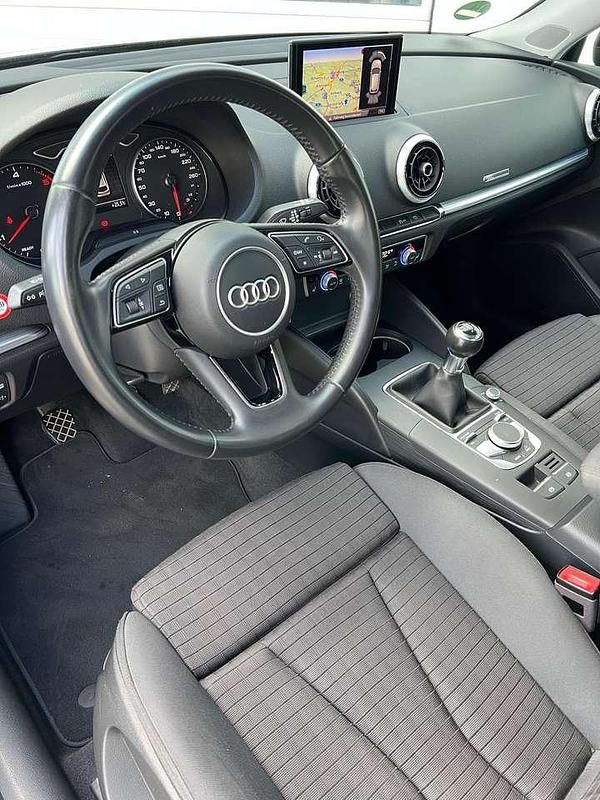 Gebraucht Audi A3 116 PS (85 kW) 2017 Brillantschwarz Limousine