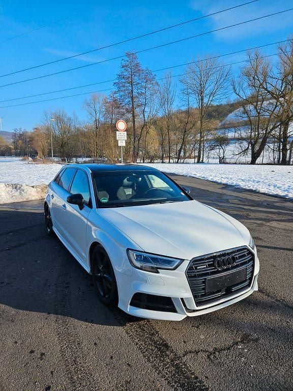 Gebraucht 2017 Audi A3 Design Limousine | 19.900 € (Etwas zu teuer) - Bild 1/4
