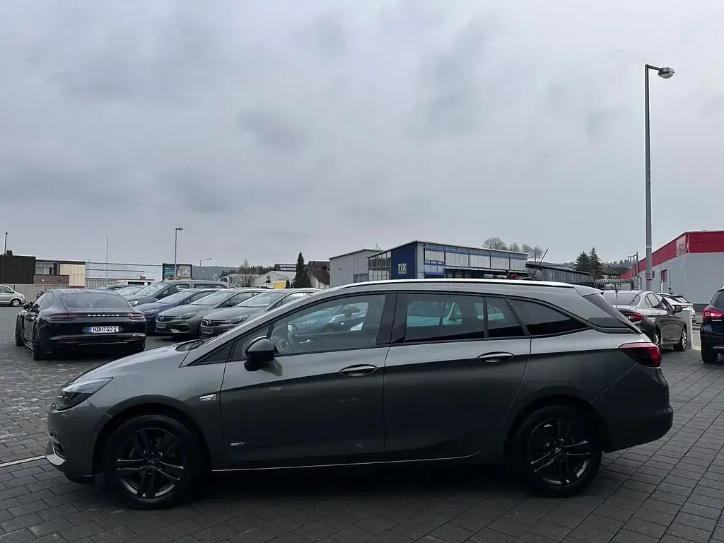 Używany Opel Astra Design & Tech 131 KM (96 kW) 2022 Szary Hatchback