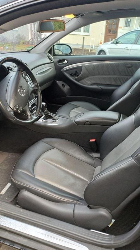 Gebraucht Mercedes CLK500 Avantgarde 306 PS (225 kW) 2003 Schwarz Coupé