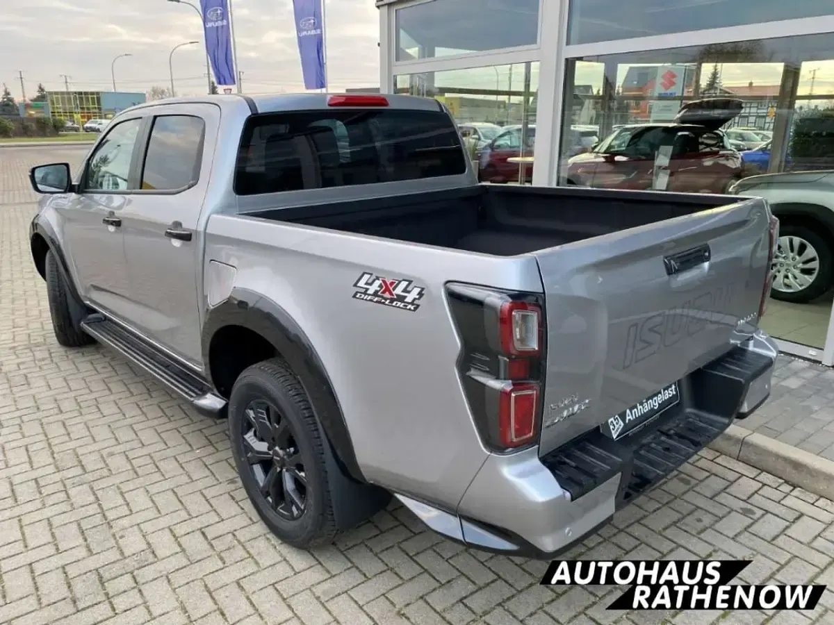Gebraucht Isuzu D-Max 163 PS (119 kW) 2024 Mercury silver SUV