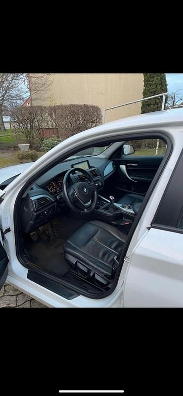 Gebraucht BMW 118 140 PS (102 kW) 2014 Weiß Kleinwagen
