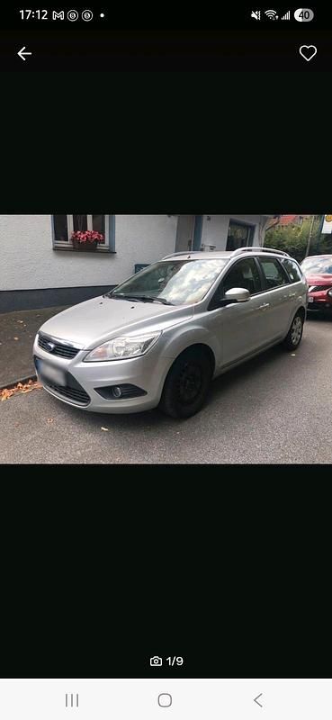 Silber Gebraucht 2008 Ford Focus Kombi | 1.990 € - Bild 1/4