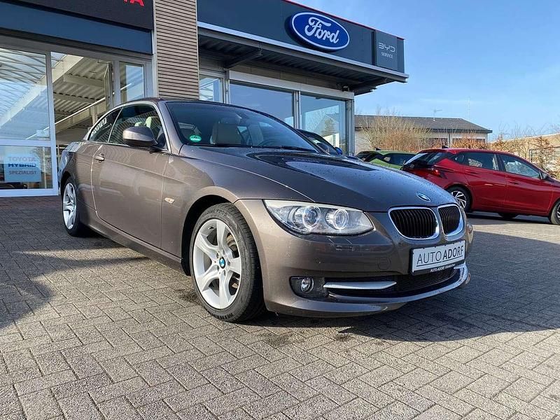 Gebraucht BMW 318 Cabriolet 143 PS (105 kW) 2013 Havanna metallic Cabrio