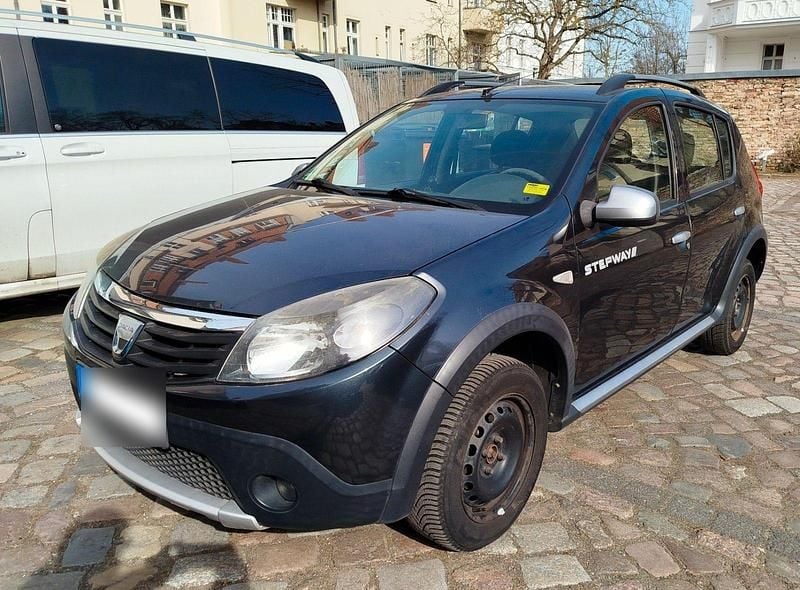 Gebraucht Dacia Sandero Stepway 84 PS (61 kW) 2012 Grau Limousine