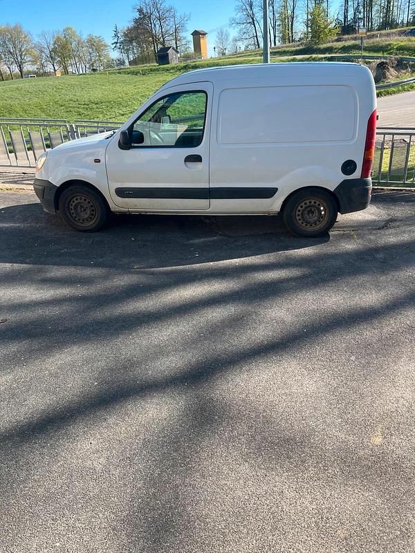 Second-hand Renault Kangoo 65 CP (47 kW) 2004 Alb Monovolum