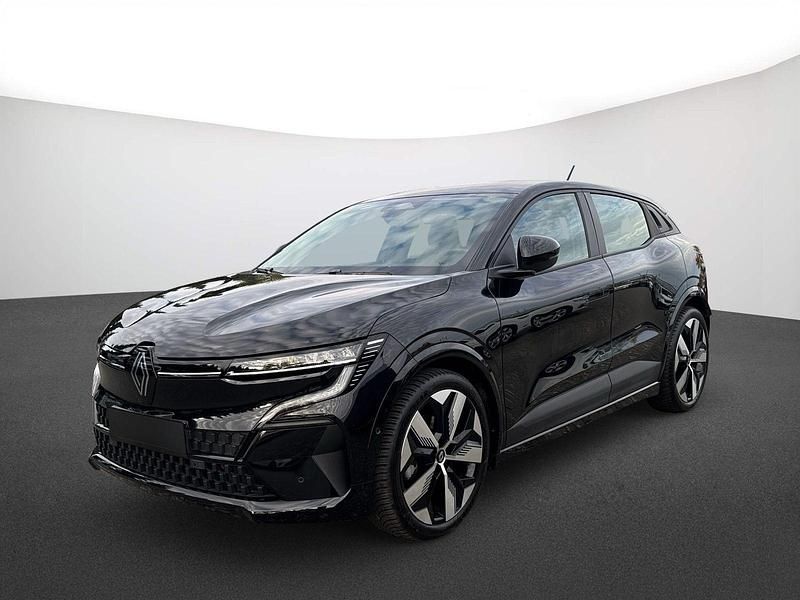 Sternenschwarz Gebraucht 2023 Renault Mégane Evolution Limousine | 27.990 € (Guter Preis) - Bild 1/4