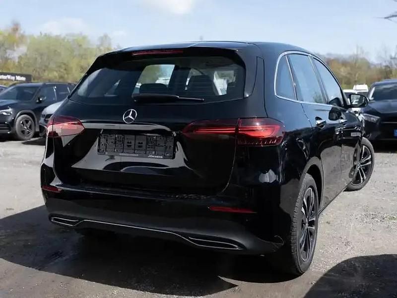Gebraucht Mercedes B250 Progressive 224 PS (164 kW) 2025 Schwarz unilack nachtschwarz Van / Kleinbus
