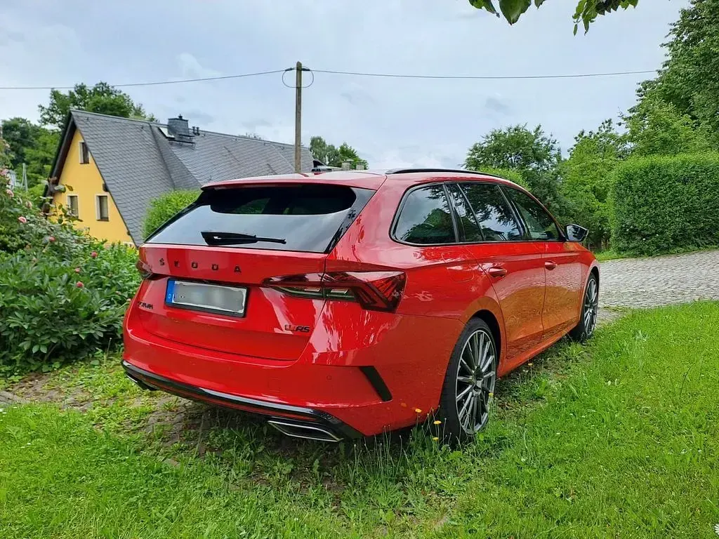 Gebraucht Skoda Octavia First Edition 245 PS (180 kW) 2020 Rot Kombi
