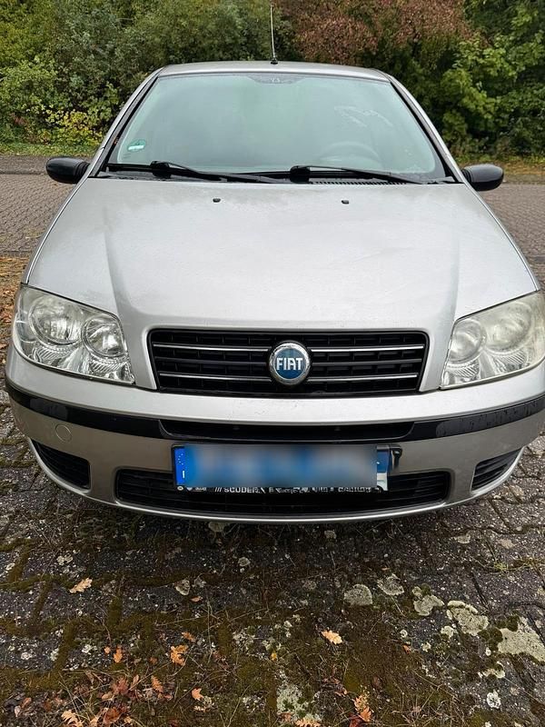 Silber Gebraucht 2005 Fiat Punto Kleinwagen | 550 € (Guter Preis) - Bild 1/4