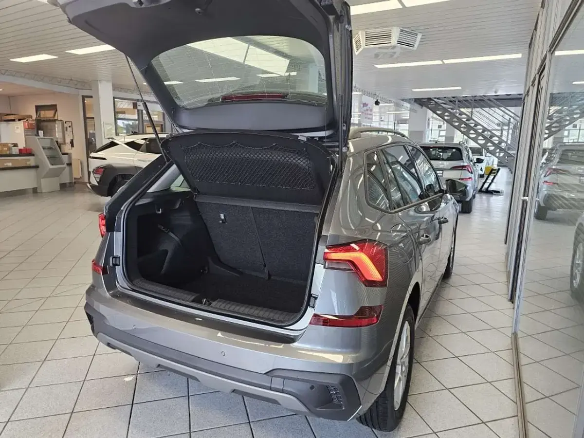 Neu Skoda Kamiq Selection 116 PS (85 kW) 2026 Graphitgreymet. SUV