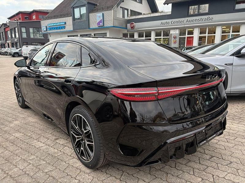 Neu BYD Seal 389 kW (530 PS) 2026 Schwarz Limousine