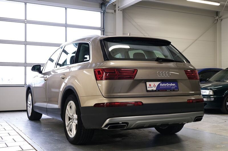 Gebraucht Audi Q7 Sport 272 PS (200 kW) 2016 Karatbeige metallic SUV