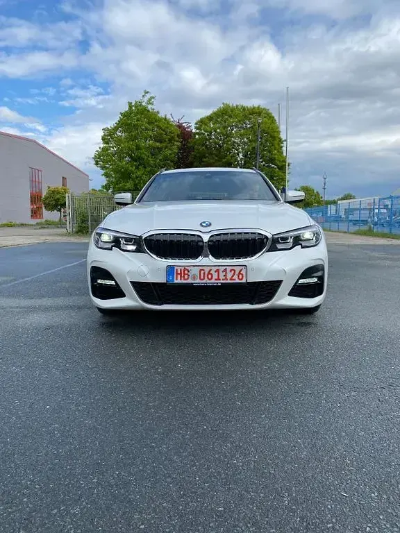 Gebraucht BMW 318 M Sport 150 PS (110 kW) 2020 Weiß Kombi