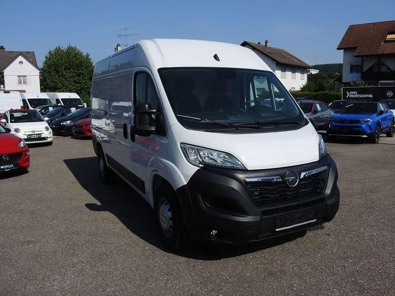 Gebraucht Opel Movano Selection 140 PS (102 kW) 2023 Weiß Van