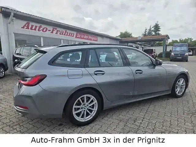 Gebraucht BMW 320 Shadowline 190 PS (139 kW) 2023 Grau Kombi